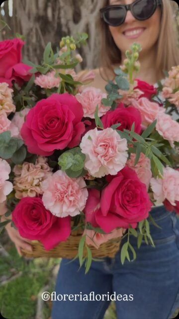 Y que nunca nos falten las flores sin motivo…💐¿Quieres sorprender a tu persona favorita? ¡Nosotros te ayudamos!🫰🏼Conoce nuestro catálogo👇🏼📲 WhatsApp: 998 167 8206  https://wa.link/s1glww 📞 (998) 287 3704🌐 www.florescancun.com.mx#florescancun #floresencancun #floreriacancun #florideas